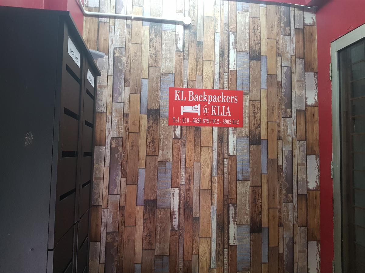 セパン Kl バックパッカーサット Kliaホステル エクステリア 写真